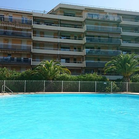 Frejus Plage, Appartement Entier , Piscine,Parking,Plage A 200M Exterior foto