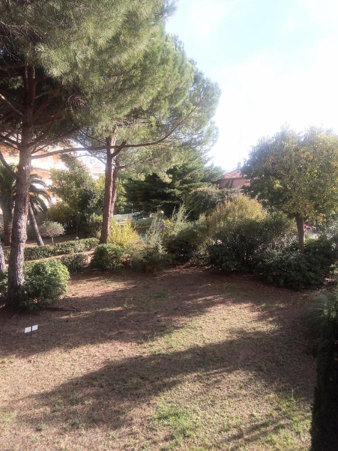 Frejus Plage, Appartement Entier , Piscine,Parking,Plage A 200M Exterior foto